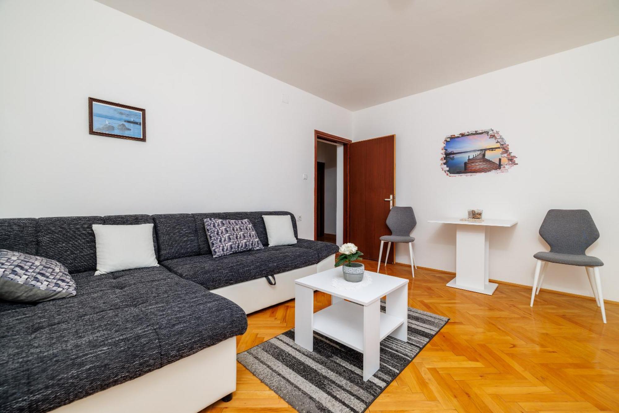 Apartment Meri 2Nd Floor دْغاماي المظهر الخارجي الصورة